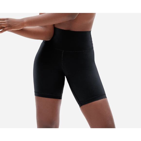 Everlane Womens The Perform Bike Short XS Black High Waist NWT - Picture 1 of 7